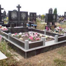 Цоколя, ограды, цветники из гранита_108