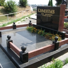 Цоколя, ограды, цветники из гранита_200