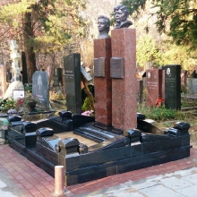 Цоколя, ограды, цветники из гранита_63