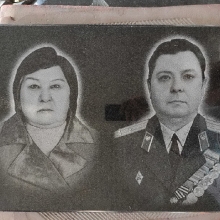  Таблички и портреты на кладбище_70