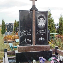 Двойной памятник с крестом из гранита, гранитный памятник для двоих с крестом