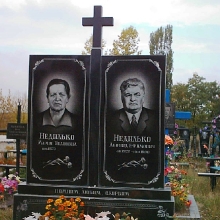 Двойной памятник с крестом из гранита, гранитный памятник для двоих с крестом